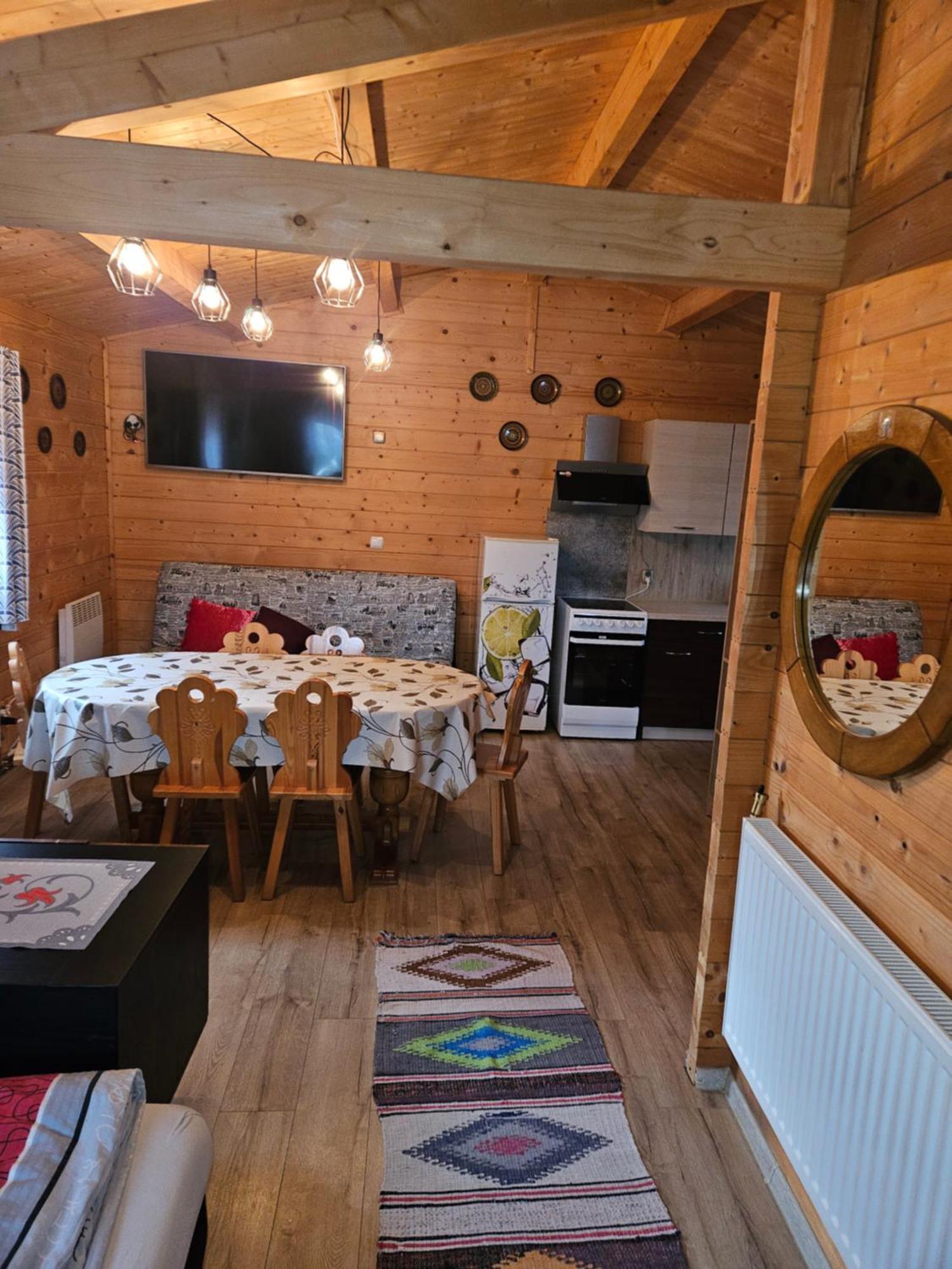 Apartament Drewniany Piekielnik